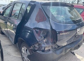 Rozpredám na náhradné diely Dacia Sandero II 1.2 D4F F7 2015 - 4