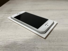 iPhone SE 16GB - 2016 - 4