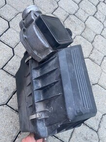 BMW E30 airbox + váha - 4