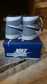 Air Jordan 1 Retro High OG "True Blue" - 4