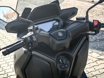 Yamaha XMAX 300 DEMO 2024 - 4