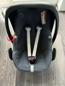 Maxi Cosi Pebble Pro i-Size + Isofix základňa Family Fix2 - 4