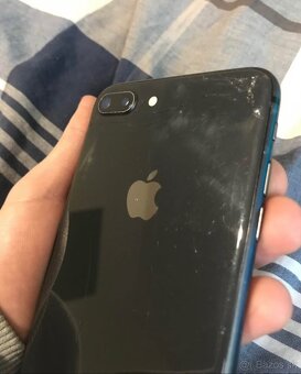 iPhone 8plus black - 4