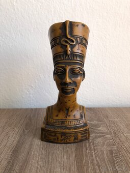 Busta Nefertiti Egyptská soška - 4