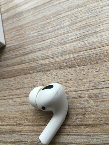 AirPods Pro - 4