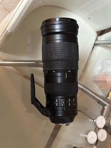 Nikon 200-500mm f/5,6 VR F - 4