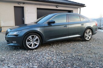 Škoda Superb 2.0 TDI DSG 140kw 4x4 DPH Virtual - 4