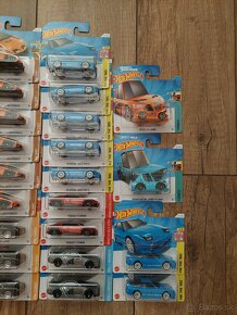 Hot wheels - 4