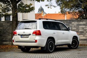 Toyota Land Cruiser V8 4.5 I D-4D Lux+ - 4