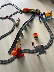 Veľká krabica kociek Lego Duplo z troch sád. Spolu 220 ks. - 4