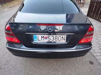 Mercedes e200 Elegance - 4