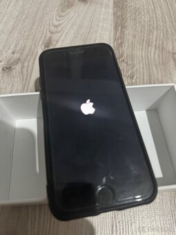 iPhone SE 2020 128GB - 4