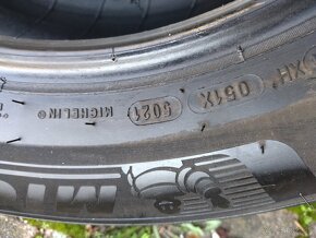 Michelin 225/60R17 - 4