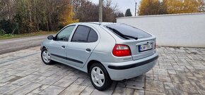 Renault Megane 1.6 16V - 4