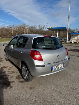 Predam pekný zachovali Renault clio 1.2 benzín som 1 majiteľ - 4