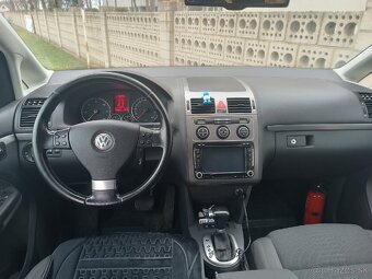 Volkswagen Touran 2,0Tdi DSG 7m - 4