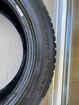 Nokian Seasonproof 1 215/55 R17 98w. Skoro nové 1 kus - 4