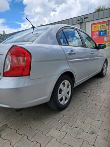 Predám Hyundai accent - 4