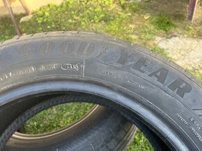 GoodYear Efficient 215/55R16 - 4