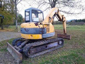 Minibager bager Komatsu PC 75 7.5T - 4