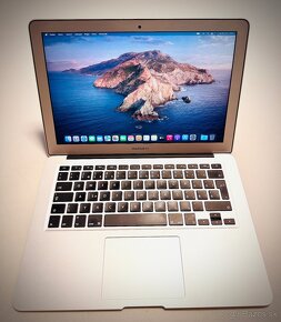 Predám málo používaný Apple MacBook Air 13’’ s obalom - 4