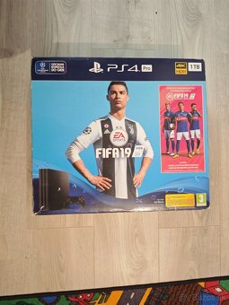 Playstation 4 Pro 1tb + hry - 4