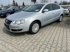 Volkswagen Passat 1.6 FSi - 4