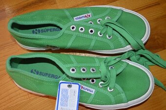 predam krasne nove tenisky SUPERGA - 4