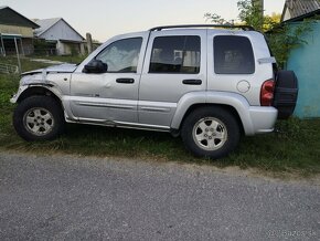 Diely jeep Cherokee kj Liberty 2.8crd - 4