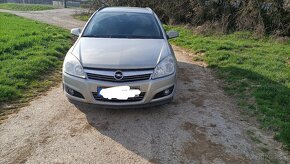 Opel Astra Combi - 4