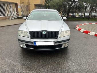 Predám Škoda Octavia II 4x4 1.9. TDI 77 KW rok 03/2008 - 4