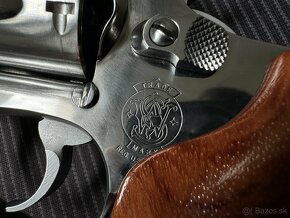 Predám Revolver Smith Wesson M60 Nerez - 4