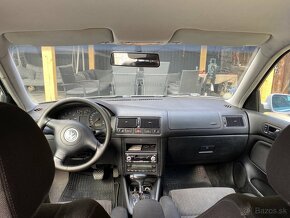 Volkswagen Golf 1.8 - 4