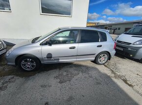 Predám Honda Civic 1,4 benzin rv 2003 - 4