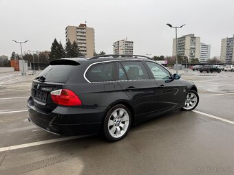 BMW Rad 3 330xd Touring A/T - 4