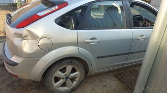 Ford Focus Zetec 1.6benzin 2005 74KW - 4