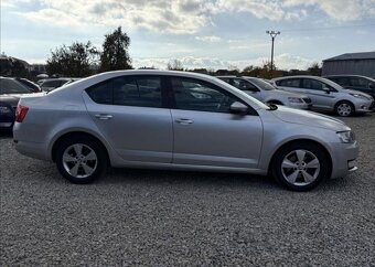 Škoda Octavia 2,0 110kW DSG F1 Style NAVI nafta automat - 4