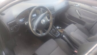 Rozpredám vw golf IV 1,6 benzin 74kw kód motora AKL - 4