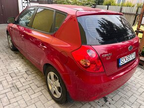 KIA Ceed 1.4 benzin 80kw - 4