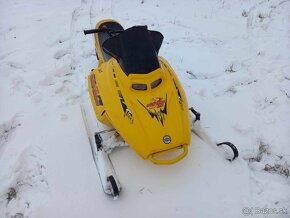 detský snežný skúter Ski-Doo MiniZ 120 - 4