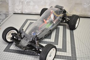 Predám RC auto / bugínu Tamiya Neo Fighter Buggy DT-03 1/10 - 4