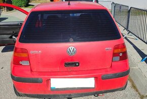 volkswagen golf - 4