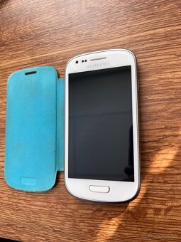 Samsung Galaxy SIII mini GT-I8190N krásny stav, modré puzdro - 4