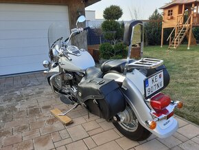 Suzuki Intruder VL 800 Volusia - 4