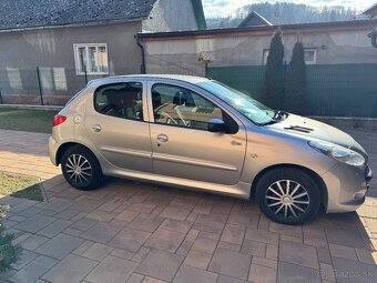 Peugeot 206+, 1.4i - 4