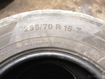 255/70 r16 - 4