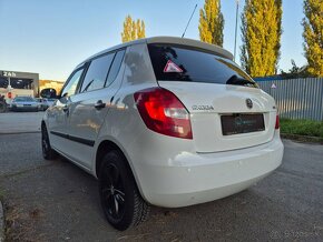 Predám  Škoda Fabia 1.6 TDI Family - 4