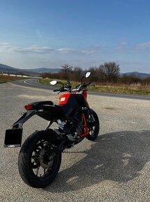 KTM DUKE 125 - 4