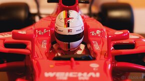 FERRARI SF70H - Bburago 1/18 - 4