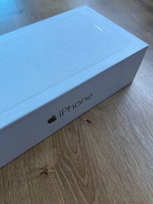 iPhone 6 16GB Gold - 4